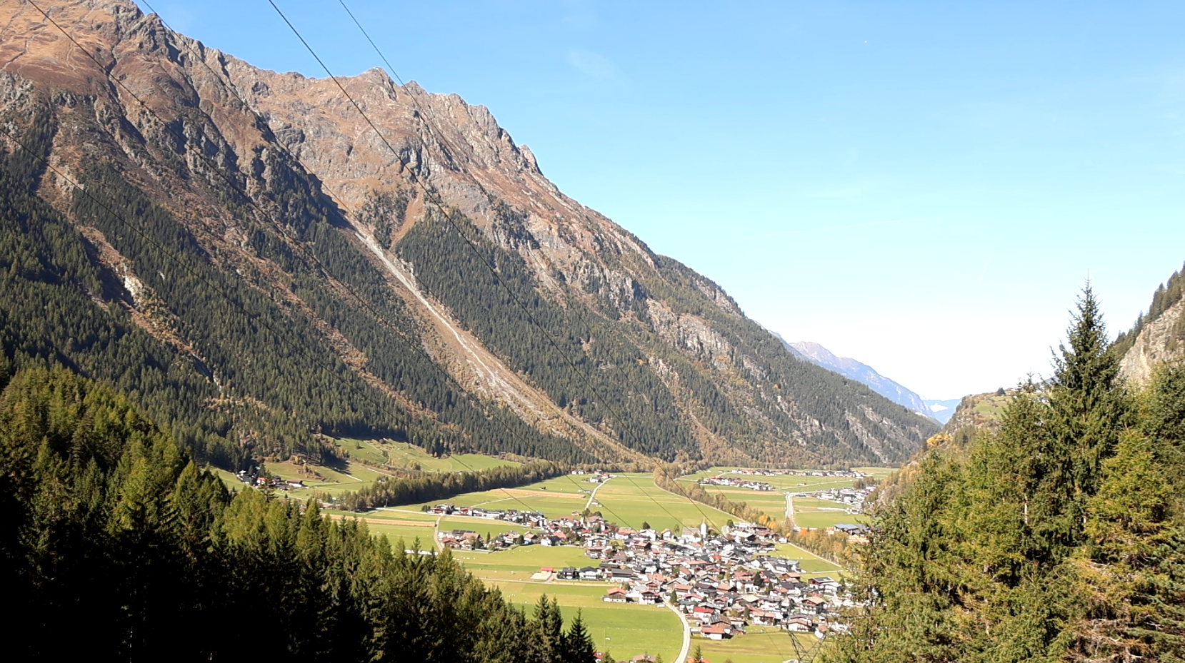 Blik op het Ötztal. Foto door mij gemaakt.